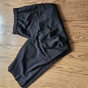 NWT Studio Works size 8 petite black Elastic Waist Pants
